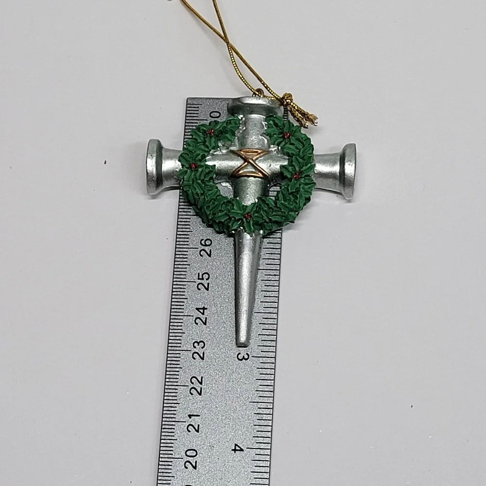 Vintage The Holly Wreath Cross Of‎ Nails Jesus Ornament Card Gift Present Resin